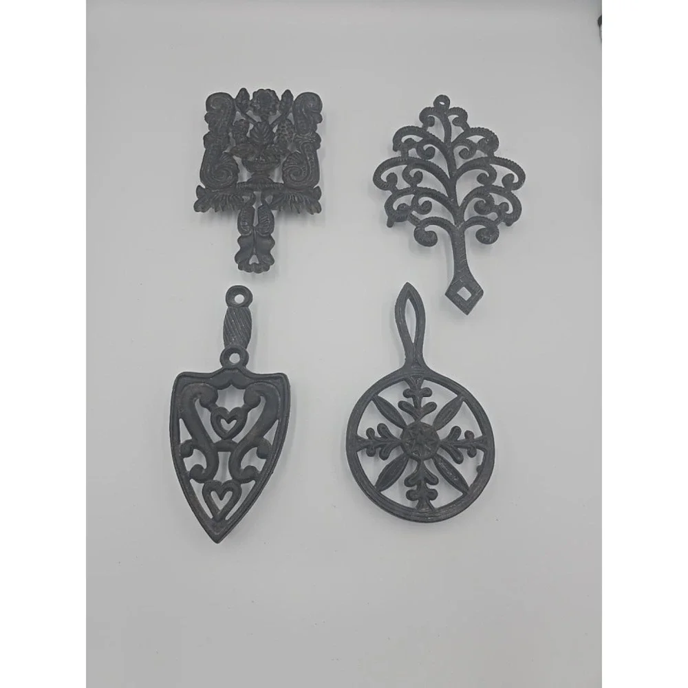 Vintage Wilton Cast Iron‎ Wall Hanging Trivets Lot of 4, Decorative Kitchenware